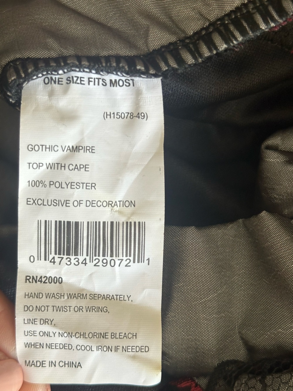 Adult Gothic Vampire Costume - Picture 3 of 3